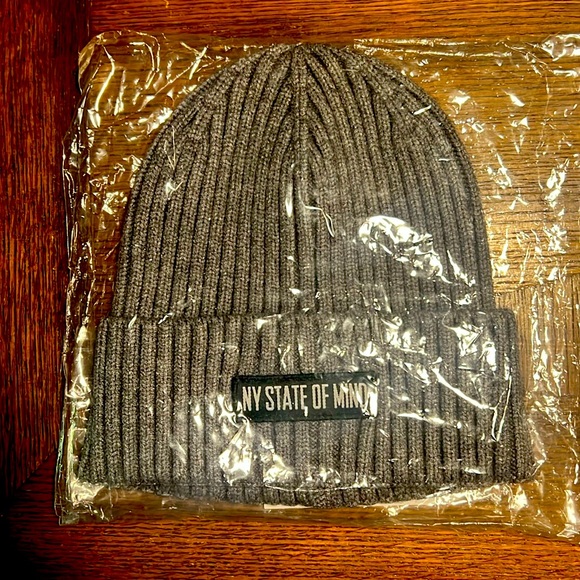NY State of Mind Ribbed Lyx Knit Beanie Brand New in package with a sticker - Picture 2 of 5